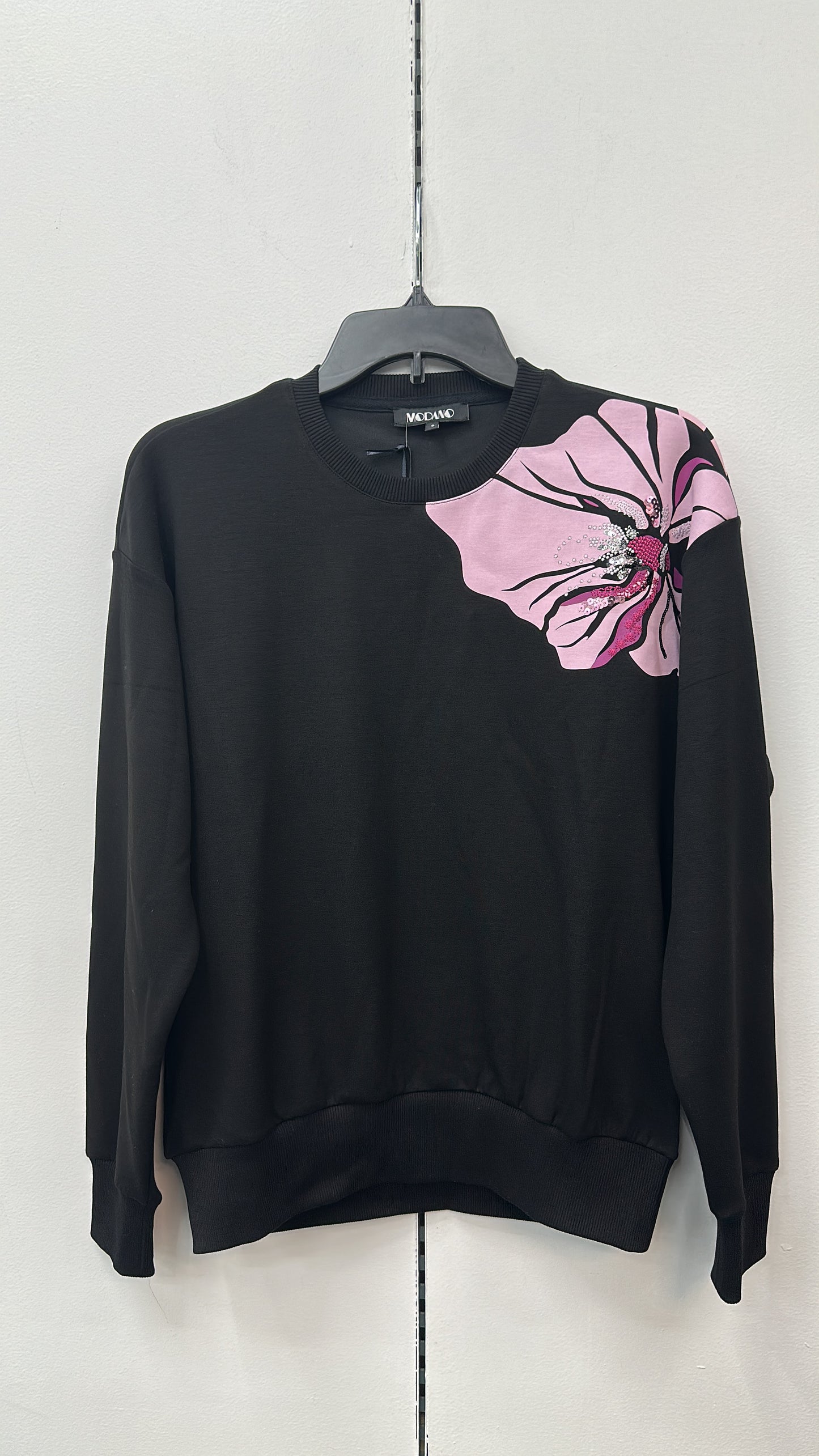 741-442 Print and embrodery Top, Black