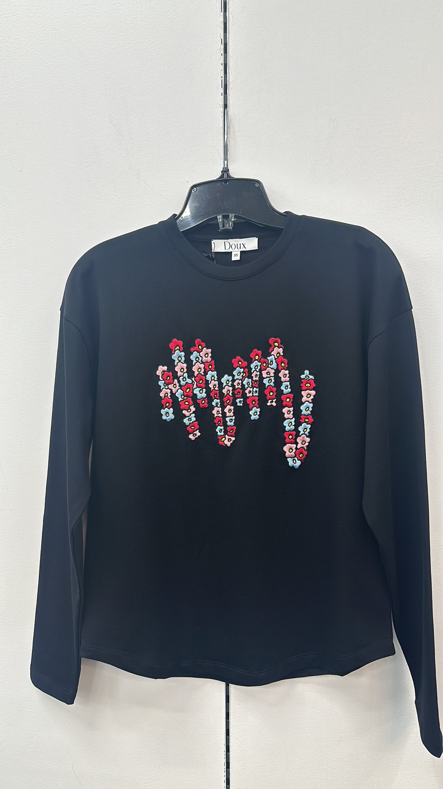 741-445 Flower Embroidery Top, Black