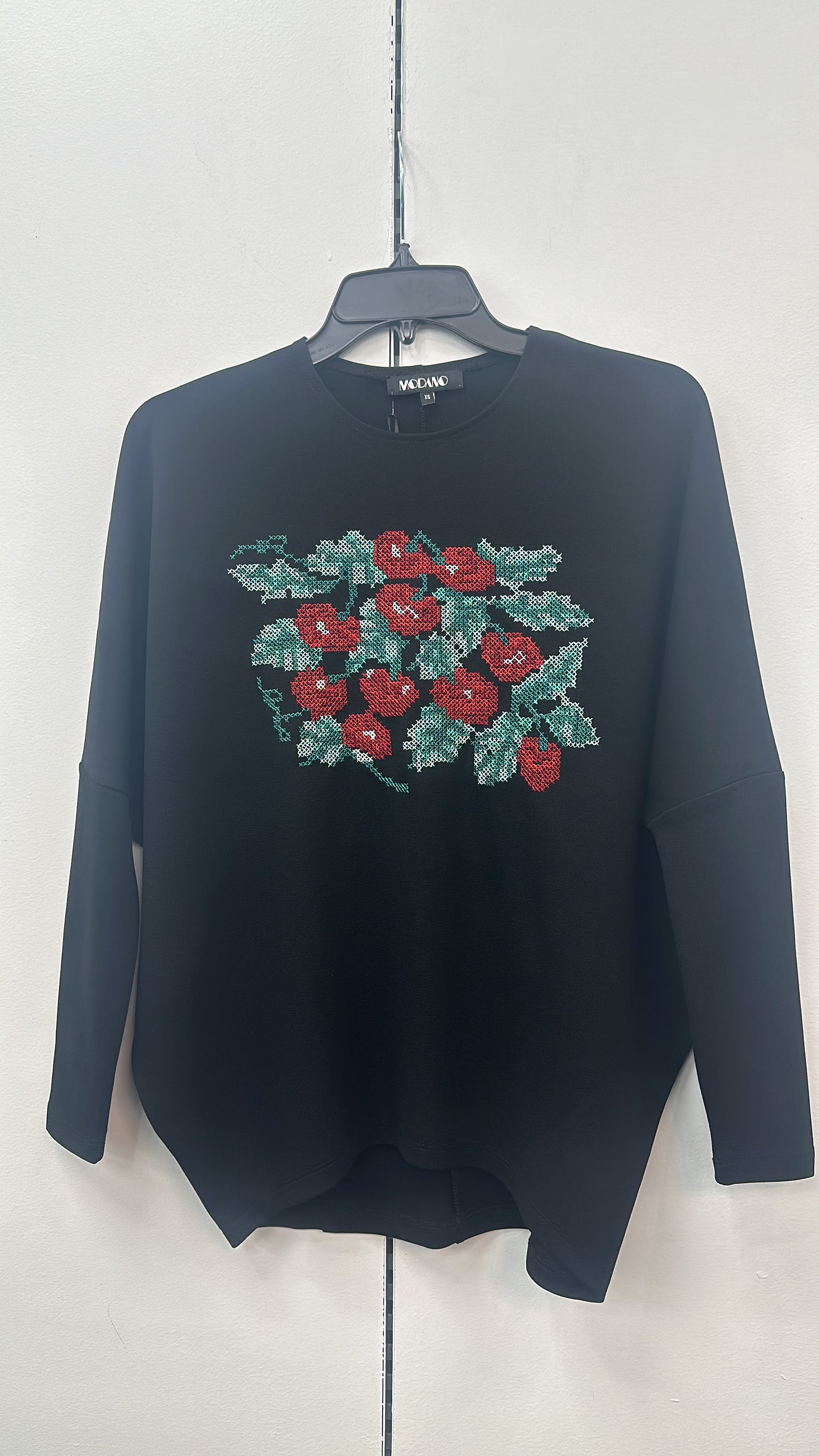741-513 Embroidery Top, Black