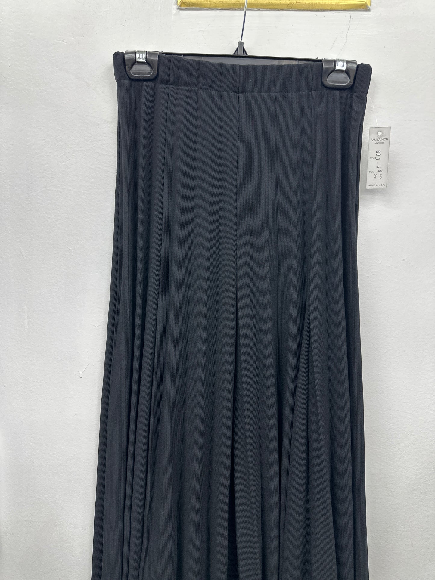 691-36" Rib Accordion Skirt