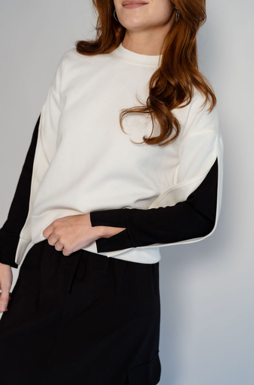 RH-LT-11043 Black Insert on Sleeve Top, White