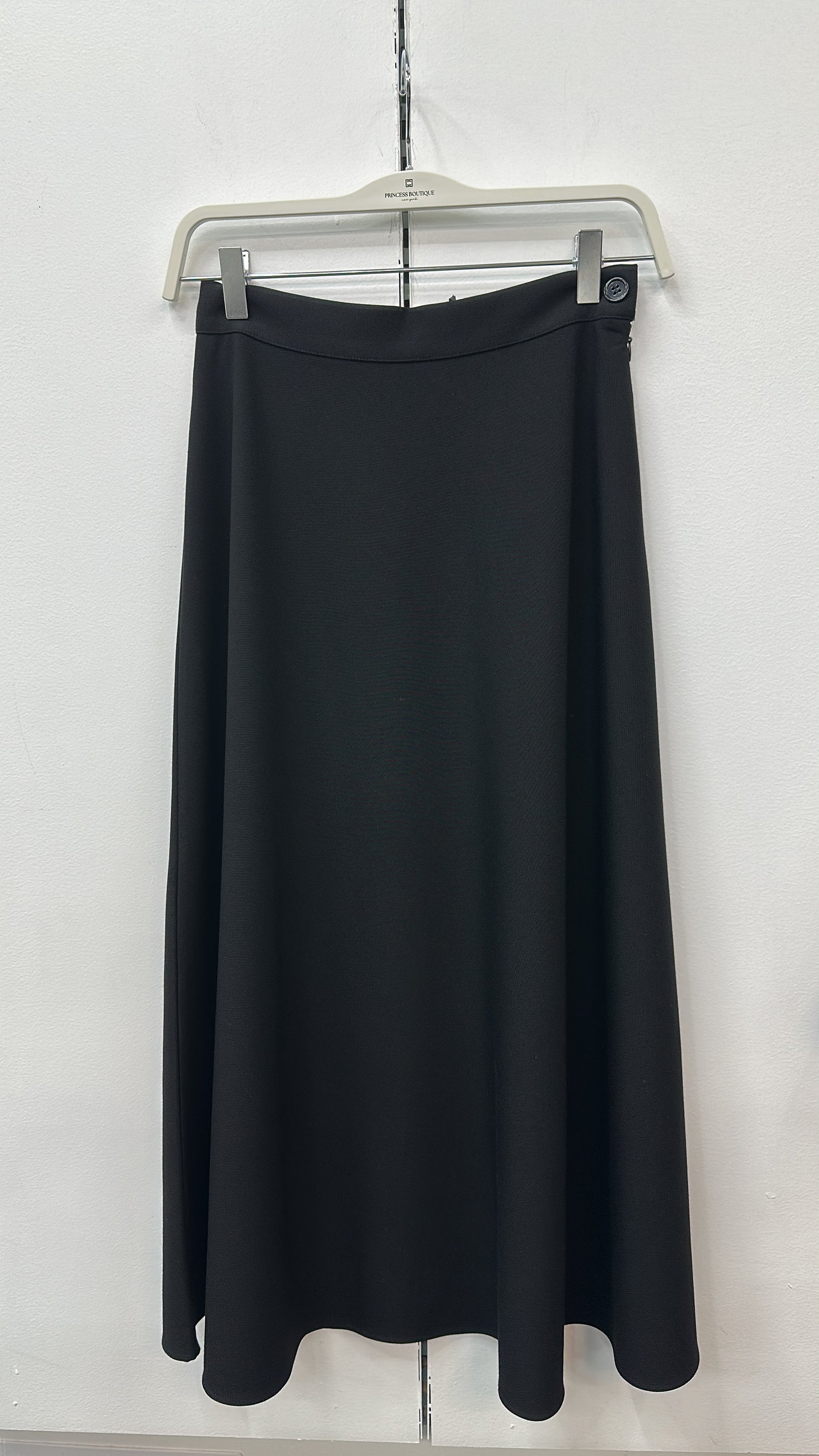 SWF2530-29" Circle Side Zip Skirt, Black
